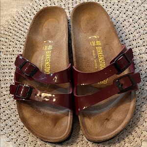 Birkenstock Burgundy Sandals Size 40 in Excellent Condition